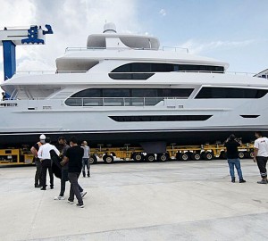 who owns hyperion motor yacht